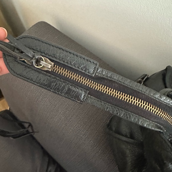 Balenciaga Classic Hardware City Bag in Black - Picture 10 of 16